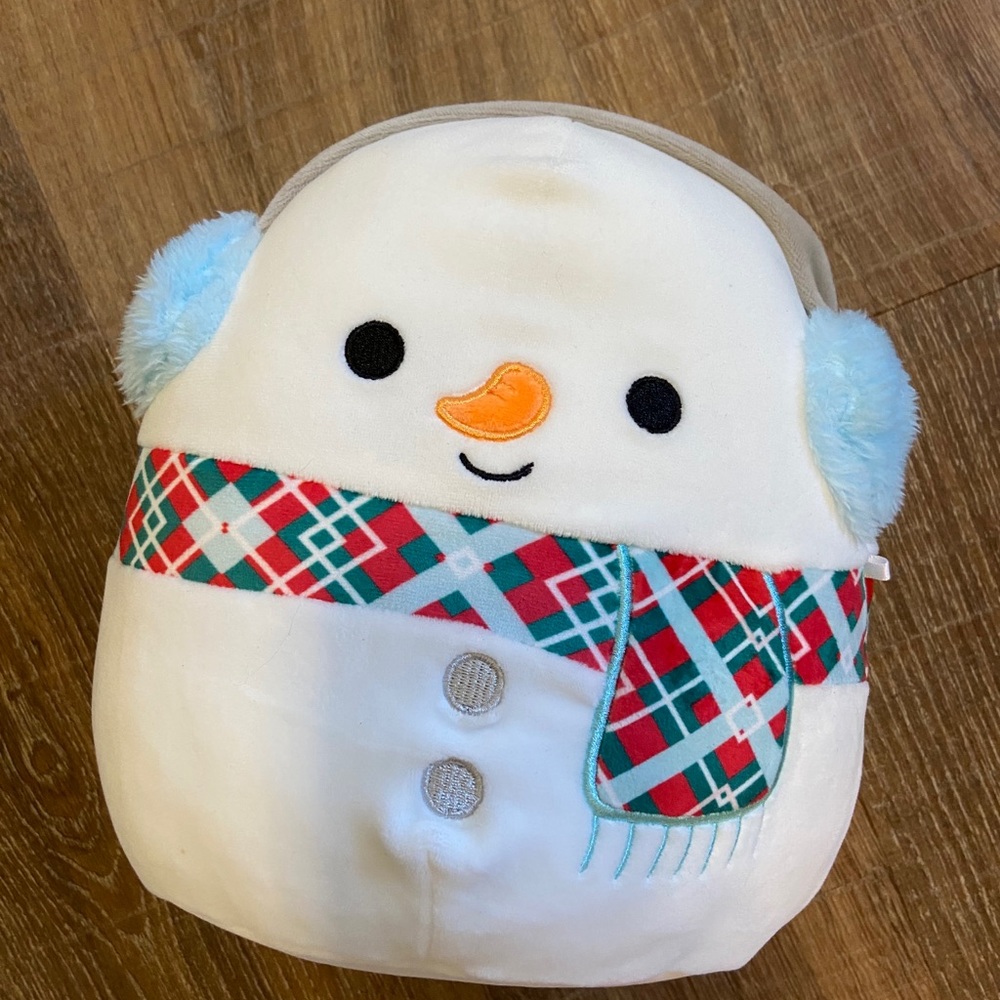 Snowman Squishmallow